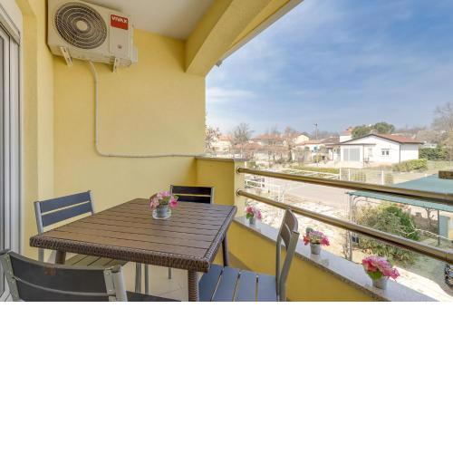 Villa Rondine Apartments - Happy Rentals