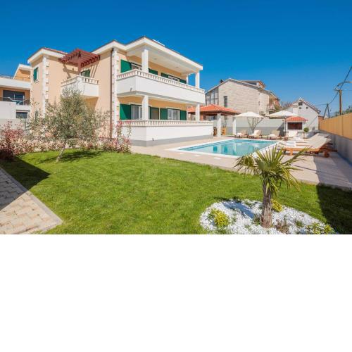 Villa Rosa Ventorum with private pool near Split