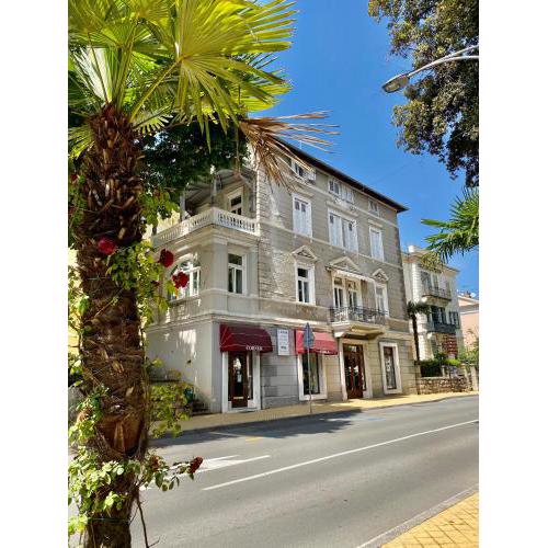 Villa Sokol Apartments Opatija center