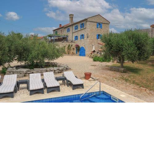 Villa Tonka mit großem Garten, Whirlpool und Pool