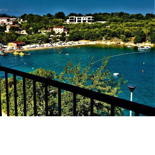 VILLAMAR beachfront apartments with FREE private parking